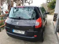 Usado Renault Scénic Dynamique 110 CV (80 kW) 2006 Negro Monovolumen