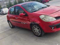 Usado Renault Clio II Exception 105 CV (77 kW) 2007 Rojo Berlina