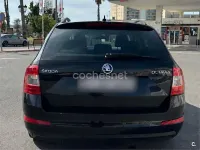 Usado Skoda Octavia 150 CV (110 kW) 2016 Negro Familiar