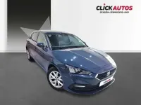 Usado Seat Leon Style 116 CV (85 kW) 2025 Azul Utilitario