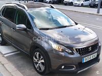 Usado Peugeot 2008 Style 100 CV (73 kW) 2018 Gris / plata SUV