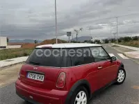 Usado Mini ONE 90 CV (66 kW) 2003 Rojo Utilitario