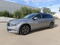 Usado VW Passat 120 CV (88 kW) 2018 Gris / plata Familiar