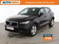 Käytetty Volvo XC40 Momentum 129 HP (94 kW) 2022 Musta Katumaasturi