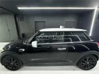 Usado Mini Cooper 136 CV (100 kW) 2020 Negro Utilitario