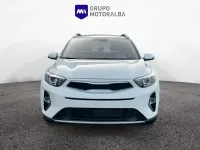 Usado Kia Stonic 84 CV (61 kW) 2024 Blanco SUV