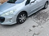 Usado Peugeot 308 SW Access 112 CV (82 kW) 2011 Gris / plata Familiar