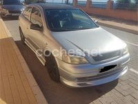 Usado Opel Astra Sportive 100 CV (73 kW) 2000 Gris / plata Berlina