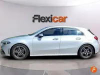 Usado Mercedes A180 109 CV (80 kW) 2018 Gris Utilitario