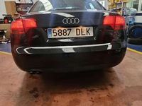 Usado Audi A4 140 CV (102 kW) 2006 Negro Berlina