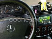 Usado Mercedes ML270 163 CV (119 kW) 2003 Verde SUV