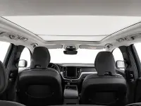 Usado Volvo XC60 Plus 350 CV (257 kW) 2024 Gris SUV