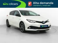 Usado Toyota Auris Hybrid 99 CV (72 kW) 2017 Blanco Berlina
