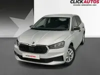 Usado Skoda Fabia Essence 95 CV (69 kW) 2025 Plata Utilitario
