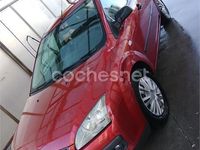 Usado Ford Focus Ghia 115 CV (84 kW) 2005 Naranja Berlina