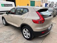 Usado Volvo XC40 Core 163 CV (119 kW) 2025 Beige SUV