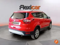 Usado Ford Kuga Trend 120 CV (88 kW) 2018 Rojo SUV