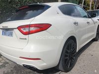 Usado Maserati Levante GranLusso 430 CV (316 kW) 2018 Blanco SUV