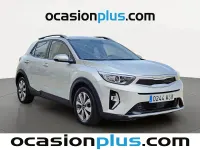 Usado Kia Stonic 101 CV (74 kW) 2024 Gris SUV
