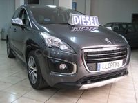 Usado Peugeot 3008 Style 120 CV (88 kW) 2016 Gris / plata Berlina
