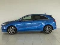 Usado Kia Ceed 136 CV (100 kW) 2022 Azul Utilitario