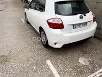Usado Toyota Auris Hybrid Active 135 CV (99 kW) 2012 Blanco Berlina