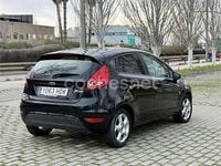 Usado Ford Fiesta Titanium 82 CV (60 kW) 2011 Negro Utilitario