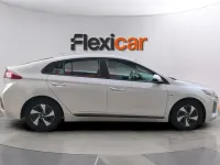 Usado Hyundai Ioniq 141 CV (103 kW) 2018 Gris Utilitario