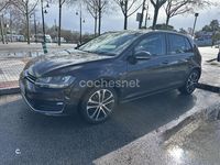 Usado VW Golf VII Advance 115 CV (84 kW) 2016 Violeta / lila Berlina