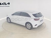 Usado Kia Ceed 100 CV (73 kW) 2025 Blanco Utilitario
