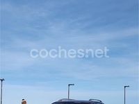 Usado Toyota Avensis Sol 129 CV (94 kW) 2003 Rojo Familiar