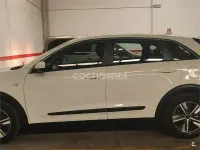 Usado Kia Niro 141 CV (103 kW) 2022 Blanco SUV