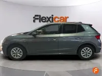 Usado Skoda Fabia Selection 95 CV (69 kW) 2025 Gris Utilitario
