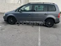 Usado VW Touran Conceptline 105 CV (77 kW) 2006 Gris / plata Monovolumen