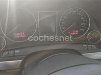 Usado Audi A4 140 CV (102 kW) 2004 Gris / plata Berlina