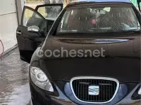 Usado Seat Leon Sport 105 CV (77 kW) 2007 Negro Utilitario