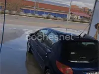 Usado Peugeot 206 110 CV (80 kW) 2005 Azul Berlina