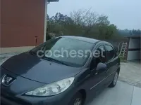 Usado Peugeot 207 Access 70 CV (51 kW) 2012 Gris / plata Berlina