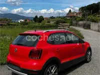 Usado VW Polo Cross 105 CV (77 kW) 2011 Rojo Utilitario