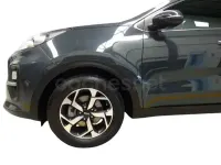 Usado Kia Sportage 136 CV (100 kW) 2021 Gris / plata SUV