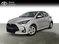Usado Toyota Yaris Business Edition 116 CV (85 kW) 2022 Gris Utilitario