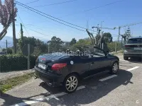 Usado Peugeot 206 138 CV (101 kW) 2001 Negro Descapotable