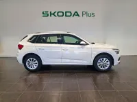 Usado Skoda Kamiq Ambition 110 CV (80 kW) 2023 Blanco SUV