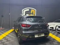Usado Renault Clio IV LIMITED 90 CV (66 kW) 2019 Gris / plata Berlina