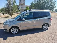 Usado Ford Tourneo Courier Titanium 100 CV (73 kW) 2015 Beige Monovolumen