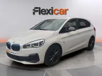 Usado BMW 225 Active Tourer iPerformance 224 CV (164 kW) 2019 Blanco Monovolumen