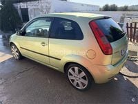 Usado Ford Fiesta Trend 68 CV (50 kW) 2005 Verde Utilitario