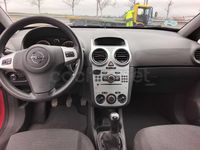 Usado Opel Corsa Essentia 85 CV (62 kW) 2012 Rojo Utilitario