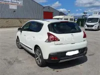 Usado Peugeot 3008 Allure 163 CV (119 kW) 2014 Blanco Familiar