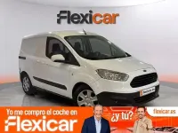 Usado Ford Tourneo Courier Trend 100 CV (73 kW) 2018 Blanco Monovolumen
